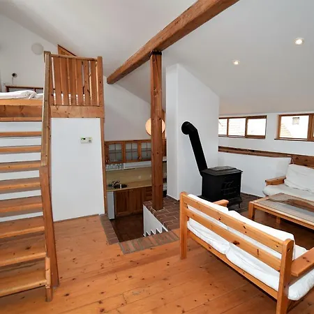 Hostel Travel *